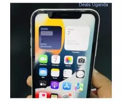 Apple iPhone 11 128 GB White in Uganda